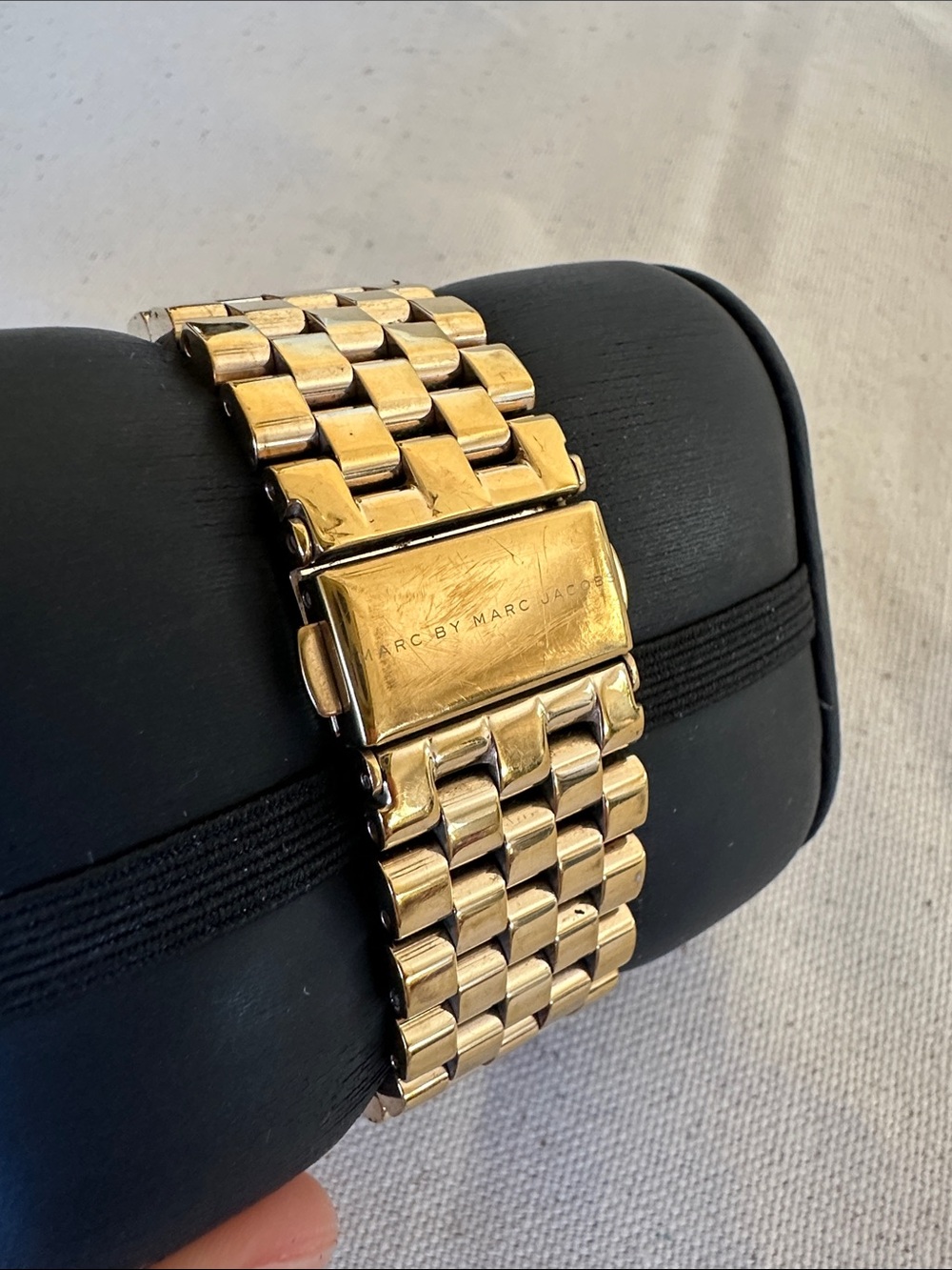 Marc Jacobs Gold-Tone Square Link Watch - Picture 5 of 10